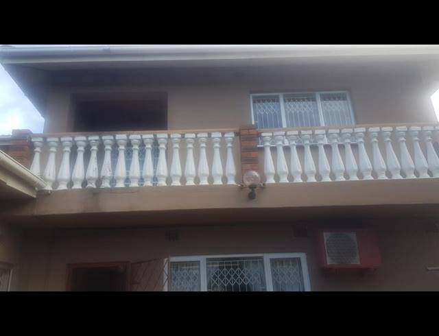 5 BEDROOM HOUSE FOR SALE IN PALMVIEW